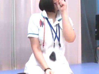 ＜マジックミラー号＞「肛門までもが・・・！」クッソ可愛い美少女看護師ナース！先進治療の被験体で肛門まで見られ撮る！！
