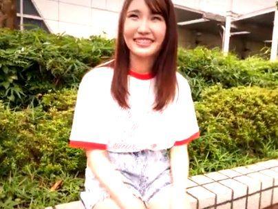 ＜美容学生！＞「いっちゃうんです～」エロイケイケＧＡＬゲッツ！リモバイで楽しんじゃうぞ(アダルト動画)