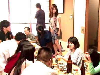 ＜同窓会で再会＞「いいの…♡すごいイイの！」同級生にバレないように気になってた美女とやっちゃうぞ(アダルト動画)