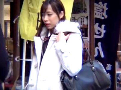 ＜マジックミラー＞「え？いいですよ！」修学旅行を楽しむJ○！MM号で即ハメの野球拳勝負してもちろんヤラレル！