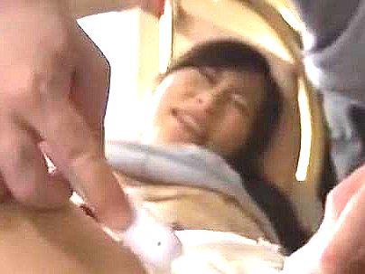 ＜隣の新妻！＞「ダメなの…夫がいるのに…」上品な感じの美人奥さん！強引にヤラレマクリになっちゃう(無料エロ動画)