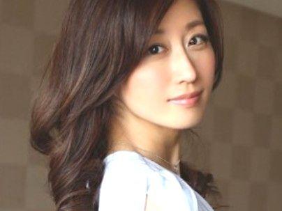 ＜不倫人妻！＞「久しぶりなの…♡！」上品な感じの奥さんゲッツ！他人棒で浮氣交尾シチャウゾ(無料エロ動画)