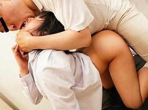 『ああぁっ！らめ…イッちゃうぅぅ！！』【人妻JK】大嫌いな犯罪者に抵抗したのに肉棒をハメハメされた女の子！《レ○プ》