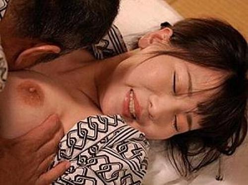 『あぐぅ…お、オチンチン挿れるんですか…？』【人妻】鬼畜犯罪者に抵抗したのにオメコに生ハメされた奥様！《レ●プ》