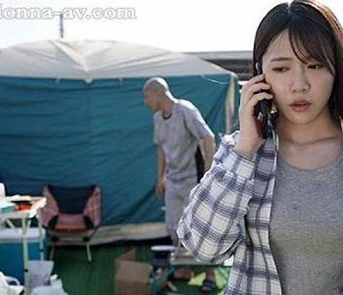『いやぁ…こんなおばさん犯さないでよぉ』【人妻】大嫌いな犯罪者に抵抗虚しく割れ目に挿れられたオバサン！《レイプ》