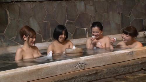 日本の温泉でのエッチな行動3