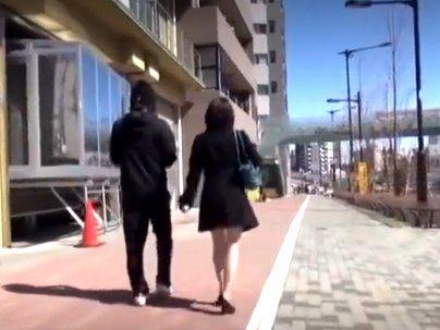 ＜人妻ナンパ！＞「これダメ・・・スゴイ」スリムな体の美乳おっぱい美女！口説かれ媚薬でぶっ飛びファックしちゃうゾ！！