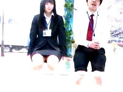 ＜マジックミラー！＞「これ入るんですか…？」素人女子OL！同僚と温泉体験して興奮→エロ行為→中出し発展(無料エロ動画