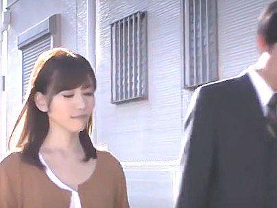 ＜ノーブラ若妻！＞「嫌です…ヤメテクダサイ…」上品な感じの奥さん！ゴミ捨てしてるとこと犯されレイプされっぞ！！