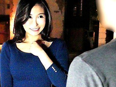 ＜美魔女NTR！＞「色気半端ないってｗ！」グラマラスエロい体のボイン美しい人妻！バイト先で口説いてやっちゃうぞ！！