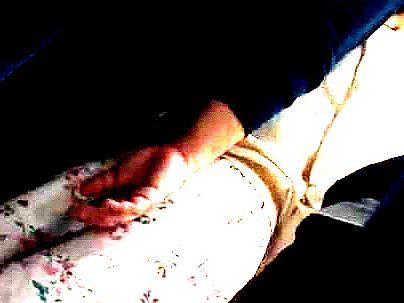 ≪電車痴漢≫【え？ｲﾔ、助けて…】滅茶苦茶可愛い女の子！電車の中で痴漢行為ヤラレもだえ感じる(無料エロ動画)