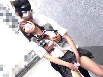 ＜調教＞「もう駄目なの…！」ガチ全身性感帯の可愛い美少女！年上の巨漢中年デカマラでもだえ感じる(無料エロ動画)