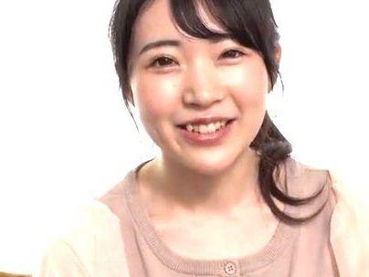 ＜素人女子大生＞「エッロｗW！」超濃密ベロキス体験！JDがディープキスで高まってエロ行為発展シチャウゾ(無料エロ動画)