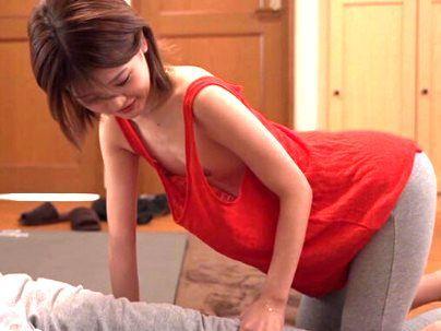 ＜ヨガの先生＞「？これ全部見えてね～か？！」貧乳過ぎてほとんど●見せ！ヨガの先生と交尾始めます！！ヒヒヒ・・・