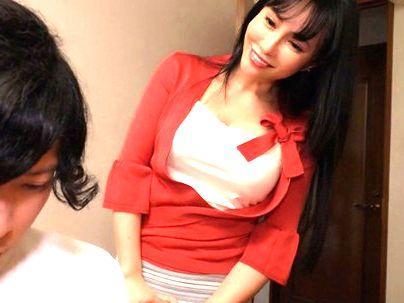 ＜母子近姦！＞「ママとする…♡？」欲求不満の奥さん！！引きこもり息子とやっちゃうぞ(アダルト動画)