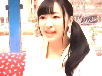 ＜マジックミラー＞「え？なにするんですか？」素人清楚系可愛い女子！ＭＭ号でエロ企画大学生男女が“腰振り500回、挑戦！