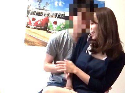 ＜人妻！＞「巨乳おっぱい美魔女？エッロ」巨乳おっぱい美魔女家事代行！なし崩し的エロ行為に持ち込まれるゾ！