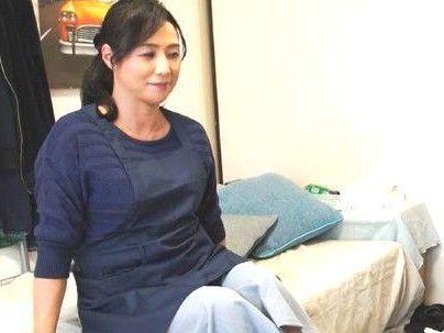 ＜おばさんレンタル＞「五十路、エッロｗW！」欲求不満すぎるおばさん！口説かれてエロ交尾になるぞ(無料エロ動画)