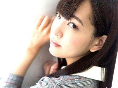 ＜あべみかこ＞「めっちゃ！かわええｗW！」芸能人クラスの美少女！ 自然体の彼女がエッチで可愛いぞ！(無料エロ動画)