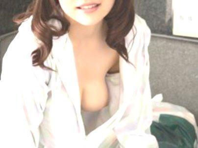 ＜ゴミ捨て場で＞「これは・・レイプするよ～！」だって、乳首フル勃起で●見せじゃん！その場で犯して中出しもしとこ！！