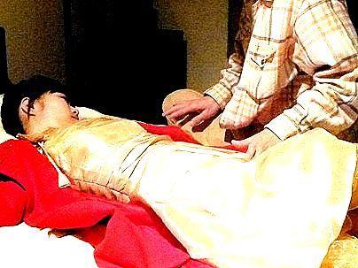 ＜睡眠姦＞「ケケケ・・犯しちゃうぞｗｗ！」泥酔睡眠してるお姉さん！余裕で連れ込んで犯しレイプ楽しんじゃう(アダルト動画)