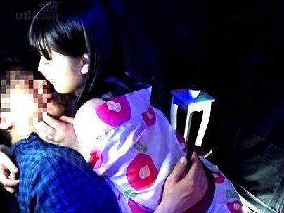 ＜おっぱいパブ＞「内緒でです…その代り指名して…♡！」まさかのオッパブ嬢からの誘い！新人嬢が客を奪うために本番しちゃう！