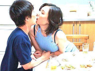 ＜旦那とセックスレス＞「41歳、ガマンデキナイの…♡！」若い男のチ○ポを欲しがる奥さん！性欲高めでエロすぎるだろ！