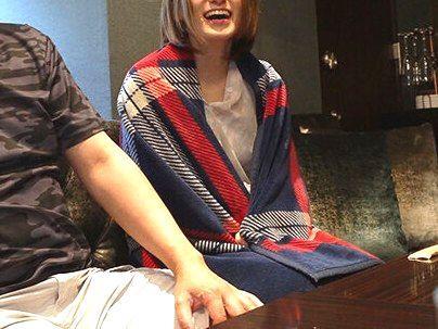 ＜泥酔！＞「酔っちゃたのん…♡」美乳おっぱいショートカット女子！酔っぱらってエロ交尾してっゾｗ(無料エロ動画)
