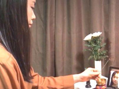＜夜這い＞「やめて…！」清楚系可愛い女子！鬼畜な義父に強引にヤラレルぞ！！(無料エロ動画)