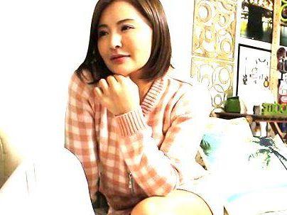 ＜盗撮＞「欲しいの…♡！」ババア、興奮！熟女を部屋に連れ込んでなし崩し的にエロ行為持ち込んじゃう！(無料エロ動画)