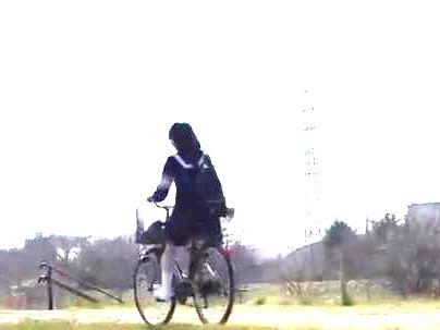 ＜お嬢様学校の女子＞「え？イヤ、ヤメテクダサイ…！」真面目そうな可愛い制服女子！鬼畜な男にさらっわれてレ●プ！