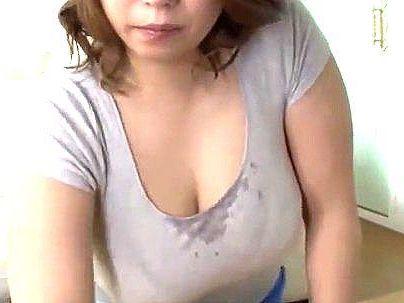 ＜近親相汗＞「親子の本能！」ガマンできないの…♡おデブママがムスコチンポで禁断行為発展シチャウゾ(無料エロ動画)