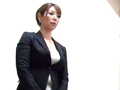 ＜おなじみの、P●A会長、登場だぞｗ＞「相手は・・！」こちらもおなじみのショタ！トイレで肉便器になっとるね！イイねｗ！！
