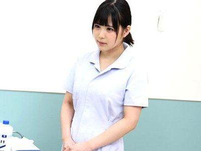＜痴女開眼＞「かわええｗW！」真面目そうな看護師がまさかの！！患者とエロ行為でやっちゃうぞ(無料エロ動画)