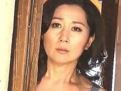 ＜田舎の近親相姦＞「五十路母、興奮ｗＷ！」まさかの欲情する息子！近親相姦エロ交尾発展しちゃう(無料エロ動画)