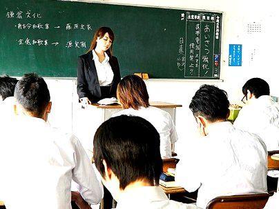 ＜神乳女教師！＞「Ｊカップ？デケーｗぞ！」グラマラスエロい体のＪカップ先生！生徒たちに強引に犯されレイプされっぞ！！