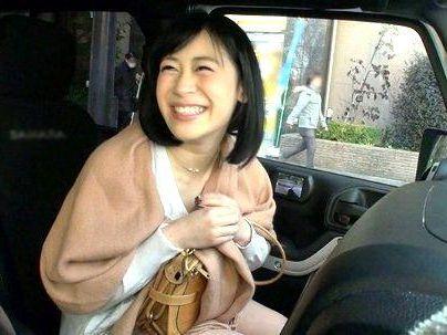 ＜出会い系＞「え？欲求不満です…♡！」昼休みに男とセックスする奥さん！マジでやべーだろ(アダルト動画)