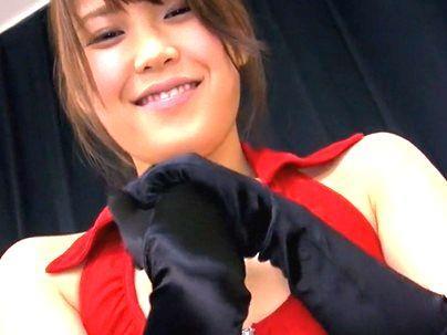 ＜百瀬ここあ、登場！＞「グローブ付けマニア？いるのか？？ｗ」ボインの巨乳オッパイギャル！グローブ付けてシコシコしてっぞ！