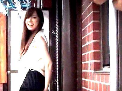 ＜上司の奥さん＞「ｈしようよ～♡！」欲求不満パンチラしてっぞ！バレないようにエロ交尾してみたＷ！