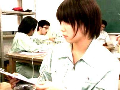 ≪美少女≫【かわええｗW！】ボーイッシュ滅茶苦茶可愛い女子！男子のセンズリ鑑賞見て興奮しちゃう(無料エロ動画)