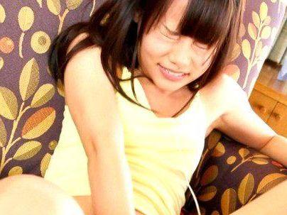 ＜覚醒する性＞「イッチャウの…イクイクーー！」貧乳ちっぱいカワイ子ちゃん！快感で激しく痙攣しちゃう(無料エロ動画)