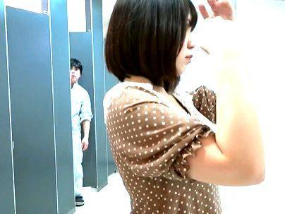 ＜膣内射精！＞「え？なに？？」巨乳おっぱい清楚お姉さん！スタンガン使われて犯されレイプされるぞ！