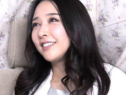 ＜人妻ナンパ！＞「まあまあだな～ｗ！」優しい感じの奥さん人妻ゲッツ！余裕で浮氣交尾シチャウゾ(無料エロ動画)