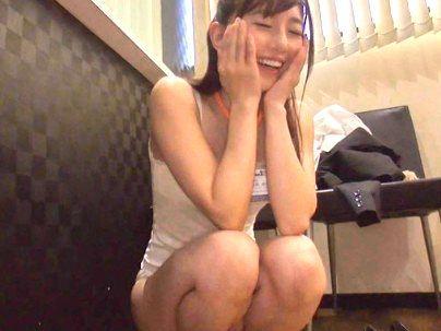 ＜野球拳！＞「負けちゃった～！」クッソ可愛い女性社員！エロゲームで勿論やられるぞ(無料エロ動画)