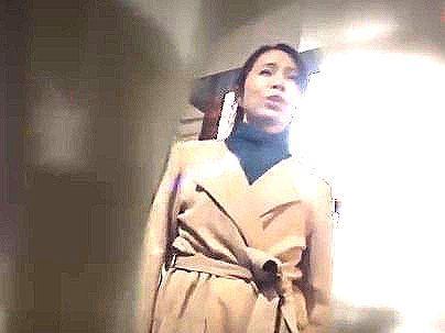＜旅館女将＞「うわそうな奥さんだな～！」清楚系美人旅館女将！他人棒でネトラレｓｅｘ発展シチャウゾ(無料エロ動