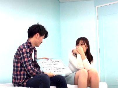 ＜連続中出し＞「２０ml溜めないと？」シロウト女子が精子２０ml溜めないと負わない企画に挑戦しちゃう！マジで大変だろ！