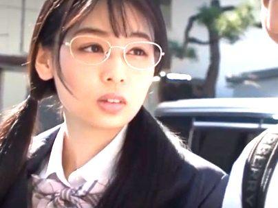 ＜初めての彼女＞「ｈしたいの…♡！」真面目そうな清楚系彼女！実はｈ興味津々で最高でした(無料エロ動画)