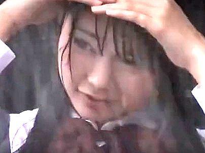 ＜ゲリラ豪雨＞「ヤメテクダサイ…ｲﾔ！」濡れ濡れの可愛い制服女子！まさかのレ●プでヤラレマクリ(無料エロ動画)