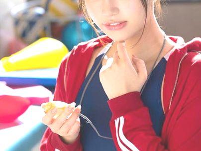 ＜水泳部女子マネージャー＞「かわええｗW！」クッソ可愛い素人女子マネージャー！部員チンポジュポフェラしちゃう！