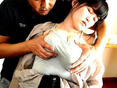 ＜爆乳の彼女！＞「ウソだろ！ヤめてくれ！」大好きでエロい大切な彼女！！父親にヤラレていた・・・まじか！